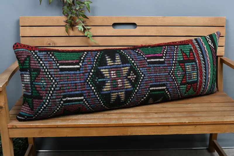 Lila südwestliches Kelim-Wurfkissen, Vintage besticktes Kissen