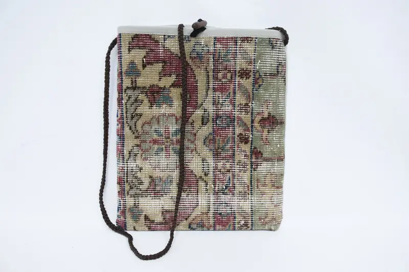 Umhängetasche aus Wolle mit Reißverschluss, Gothic-Kelim-Tasche