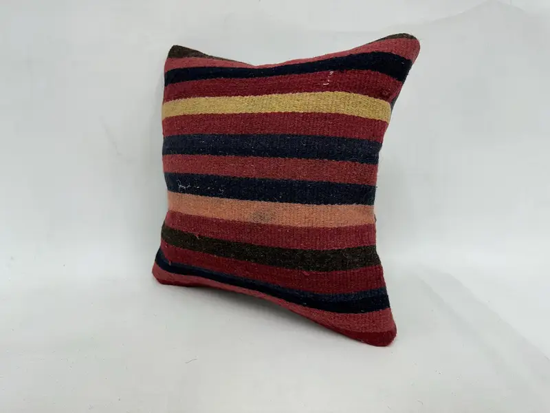 Ottoman Pillow Sham, Meditation Cushion Case, Pillow for Couch, Pillow, Handmade Kilim Cushion, Turkish Pillow, 18x18 Red Pillow - 4