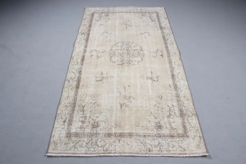 Elegant Beige Ikat Rug, 3.5x6.8 ft Chic Decor