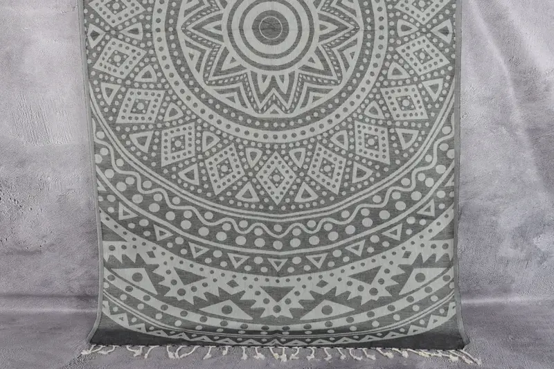 Quick-Dry Beach Towel, Lightweight towel, Thin and lightweight Turkish peshtemal, Family Gift, Wedding Favors, 70x40 Cotton Round Pattern Towel - 1