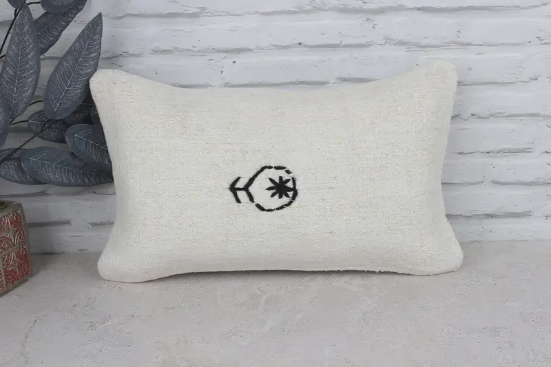 Boho Pillow Sham Cover, Armchair Pillow, Cushion Case, Interior Designer Pillow, Kilim Pillow Cover, Tribal Cushion, 12x20 White Pillow Sham - 1