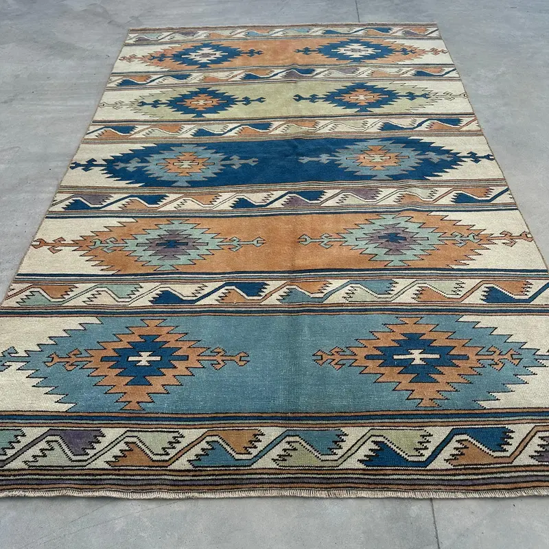 Alfombra vintage grande de 5,4x8,3 pies, alfombra turca con plantas y árboles azules - 1