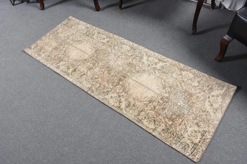 Türk Vintage Halı, 2.1x6 ft Runner Halı, Kahverengi Bej Patchwork Halı - 1