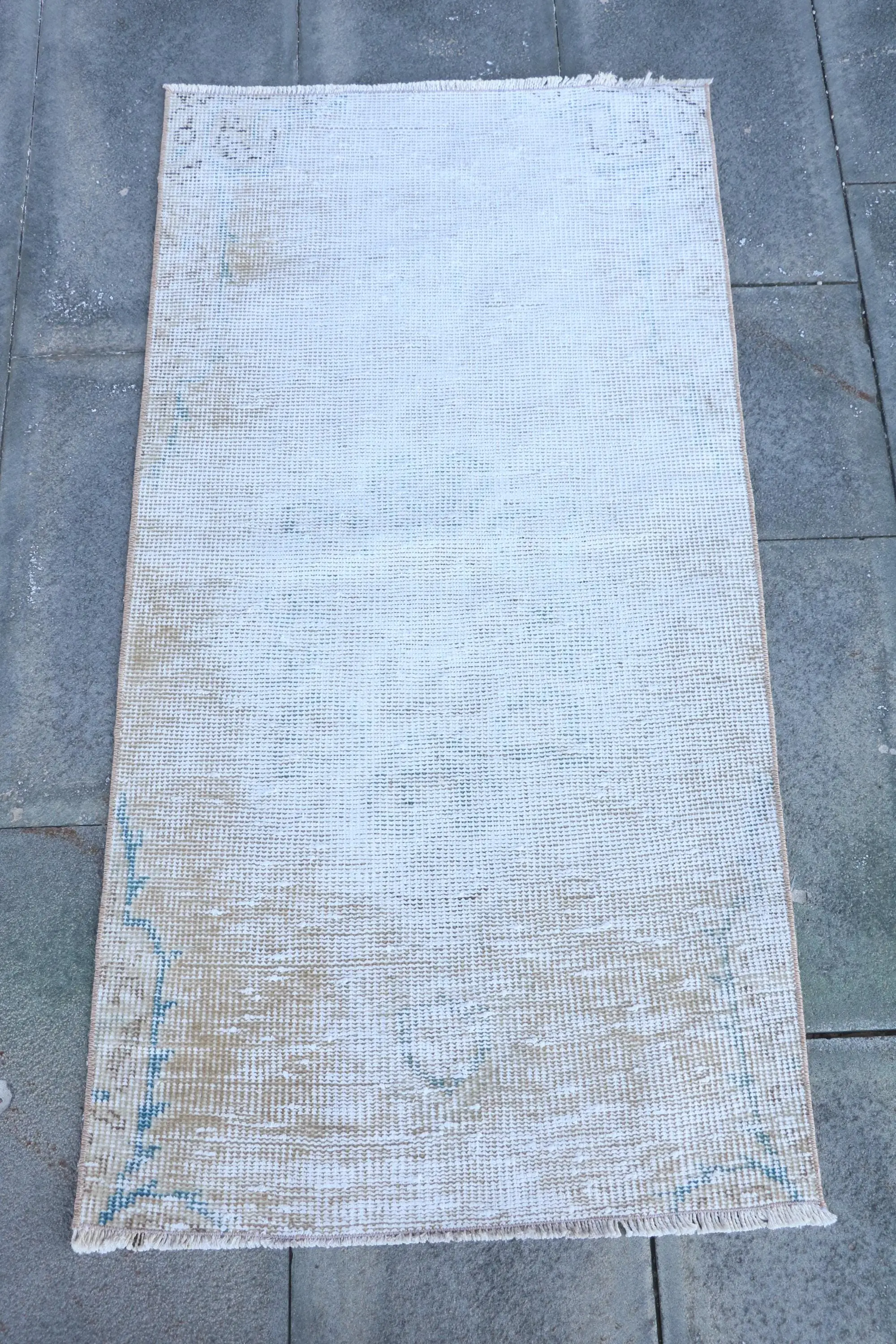 Vintage Small Rug 2x3.9 ft (62x119 cm), Turkish White Floral Wool Rug - 1