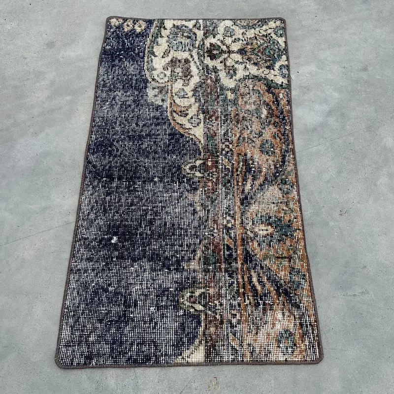 Türkischer Oushak-Teppich 1,7 x 3,2 Fuß (52 x 97 cm), blauer südwestlicher Vintage-Teppich - 1