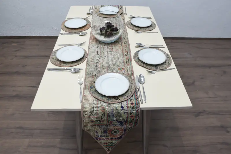 ボヘミアン ブルー & レッド サークル プレースマット、コットン & ウール装飾