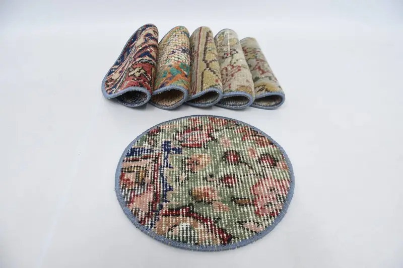 Böhmisches Kreis-Tischset, grünes und beiges Baumwollwolldekor