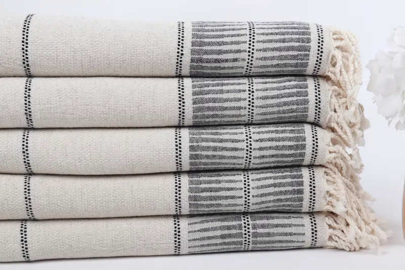 Handmade Turkish Towel, Bridal Gifts, Bridesmaid Towel, 70x40 Linen Striped Towel, Quick-dry towel, Embroidered Towel, Best Beach Towel - 3
