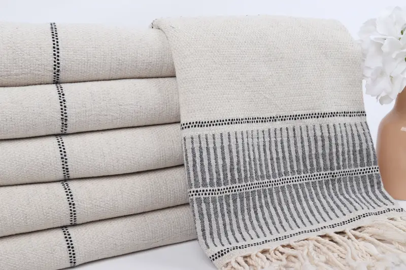 Handmade Turkish Towel, Bridal Gifts, Bridesmaid Towel, 70x40 Linen Striped Towel, Quick-dry towel, Embroidered Towel, Best Beach Towel - 2