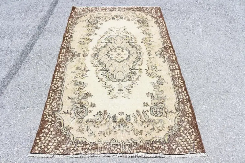 Türk Vintage Oushak Bölge Halısı 3.8x6.5 ft, Kahverengi Çiçekli Halı Yün - 1