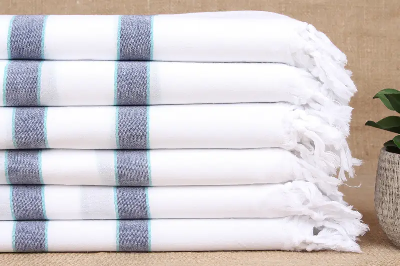 ビーチタオル モノグラム ホワイト ネイビー ブルー ストライプ、オーガニックコットン、40x71 インチ