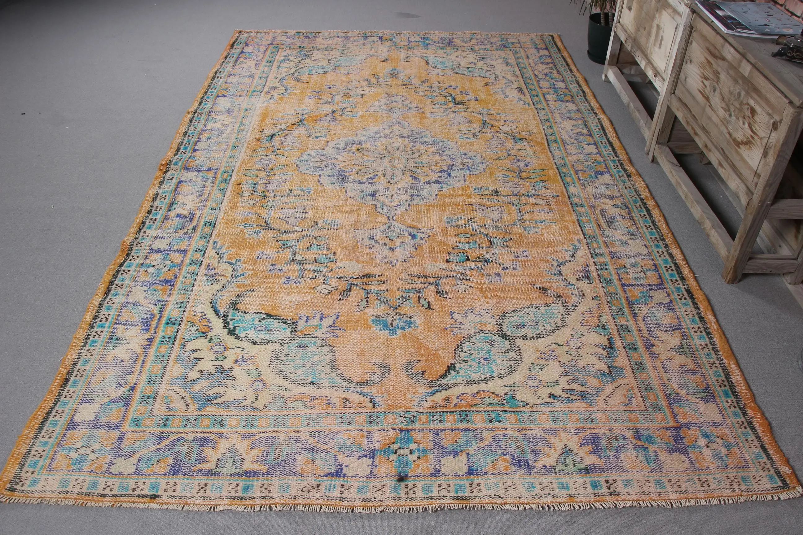 Türk Vintage Halı 6.1x9.6 ft (185x294 cm), Turuncu Hayvan Baskı Yün Halı - 1