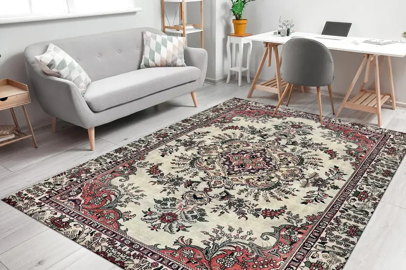 Eleganter Vintage-Teppich mit Blumenmuster in Rot und Beige – türkisches Design