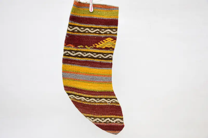 Medias navideñas marrones de 14 pulgadas con adornos rojos, decoración festiva navideña