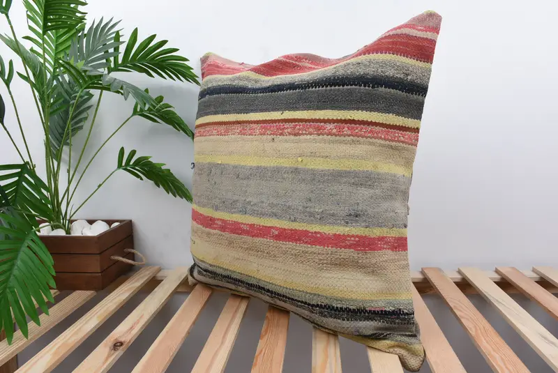 Vintage Pillow, Pillow Case, Handmade Rug Seat Pillow, Handmade Kilim Cushion, Couch Pillow Cover, 24x24 Red Pillow, Kilim Pillow Cover - 5