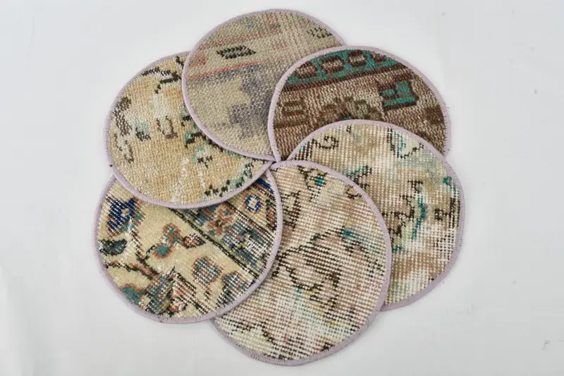 ボヘミアン ベージュ & ブラウン プレースマット、エレガントなボヘミアン スタイルのダイニング アクセサリー