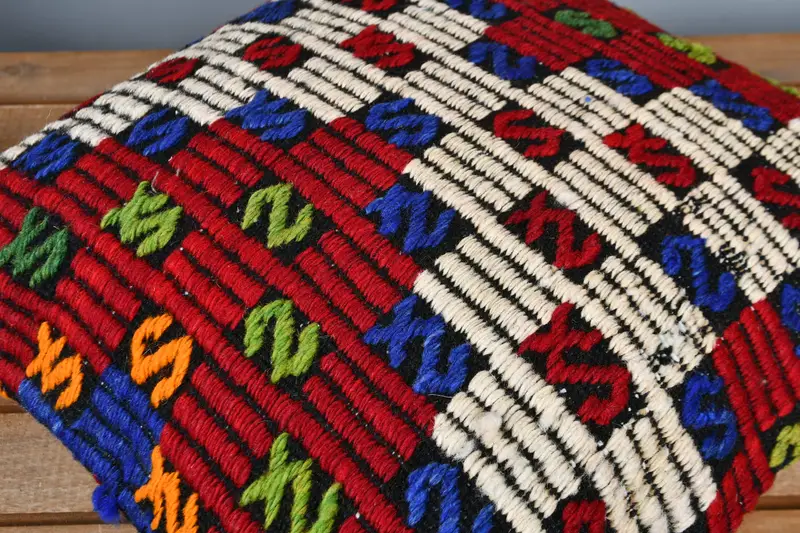 Office Chair Pillow, 16x16 Red Cushion Cover, Ethnical Kilim Rug Pillow, Pillow for Couch, Cushion Case, Tapestry Cushion, Throw Kilim Pillow - 4