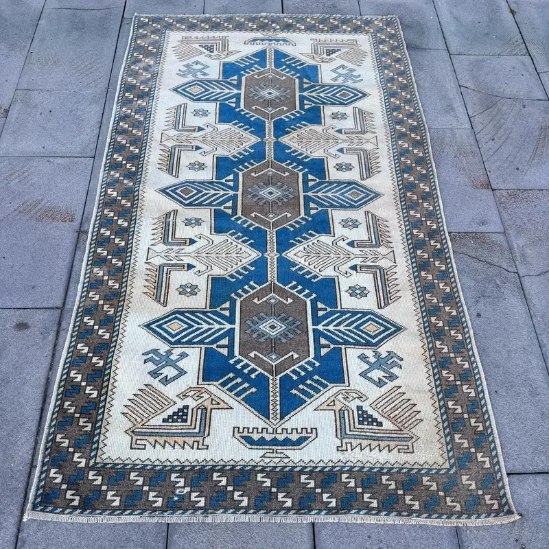 Zarif Bej ve Mavi Halı, 3,3x5,7 ft Çiçek ve Geometrik