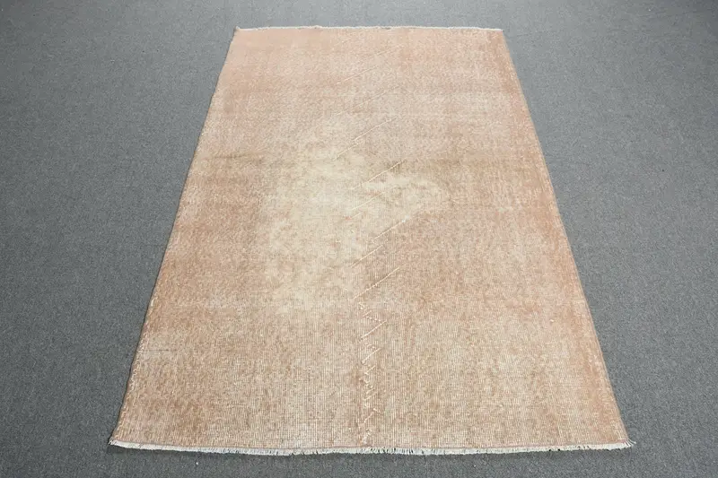 3,9x6,1 ft türkischer Vintage-Teppich, Akzentteppich, brauner Oushak-Teppich mit Tiermuster - 1