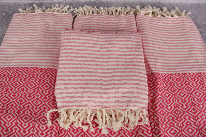 Turkish beach towel, Housewarming Gift, 76x38 Cotton Diamond Towel, Welcome Wedding Gift, Monogrammed Beach Towel, Personalized Turkish Towel - 4