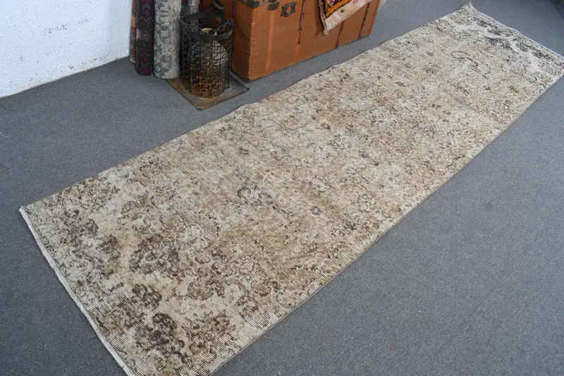 Vintage Runner Halı, 2.9x10.7 ft Türk Halısı, Kahverengi Çiçekli Yün Halı - 1