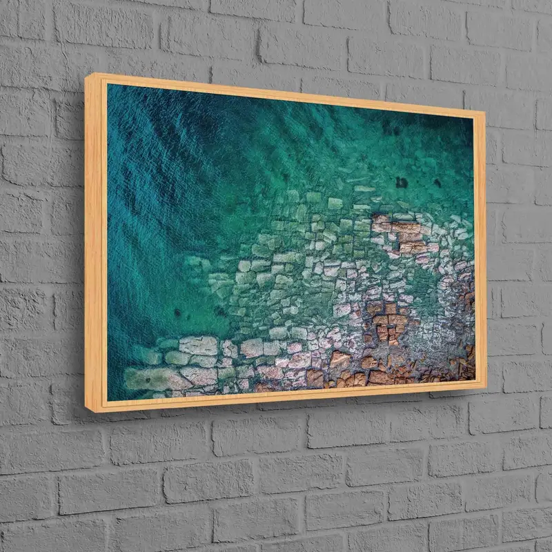 Elegante lienzo impreso con paisaje marino oceánico - Arte vibrante con vistas al mar