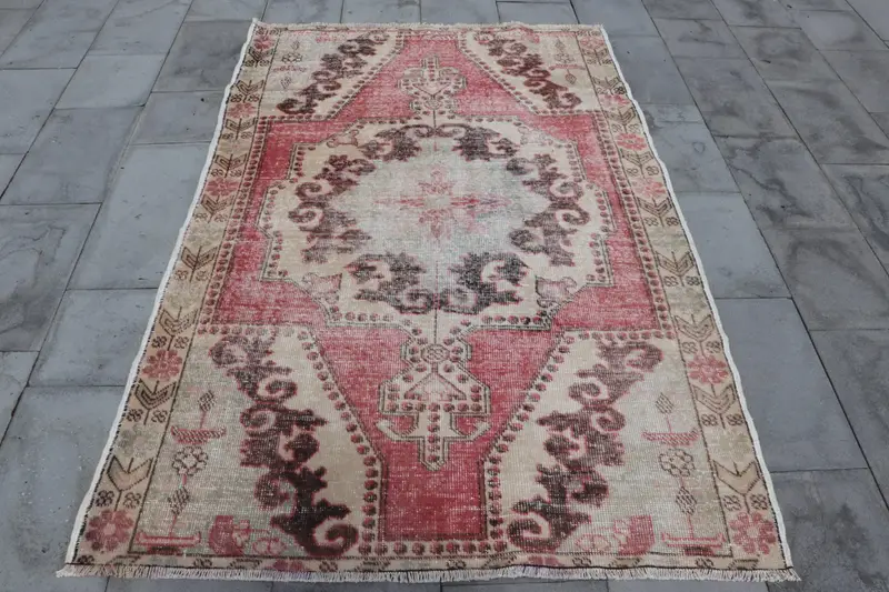 4.3x6.7 ft Alan Vintage Halı, Kırmızı Kareli Türk Halısı - 1