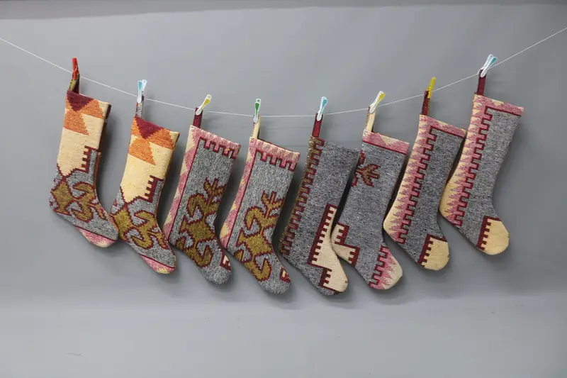 Patrón de adornos navideños festivos, calcetín navideño de 22 pulgadas de ancho