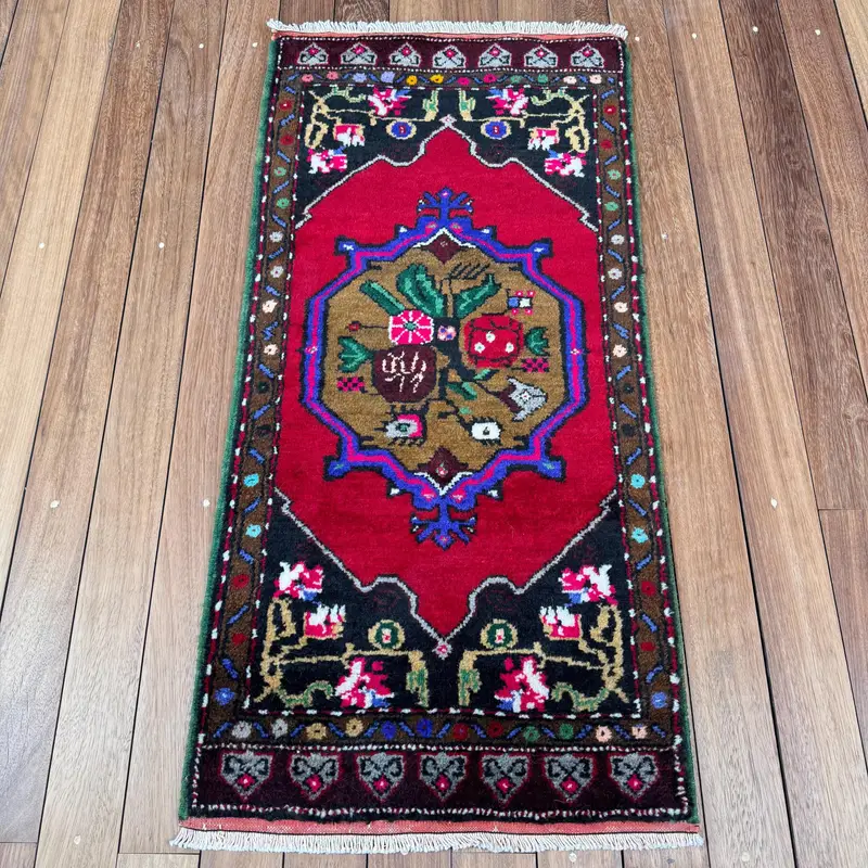 Vintage 1.8x3.9 ft Rug, Oushak Turkish Rug, Red Floral Rug Wool - 1