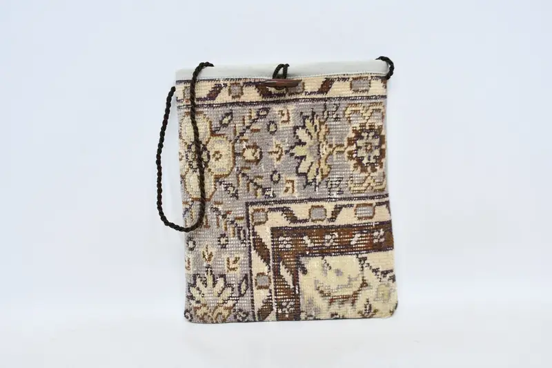調節可能なストラップ付きアールデコ調キリムバッグ、ウールヴィンテージモチーフクロスボディバッグ