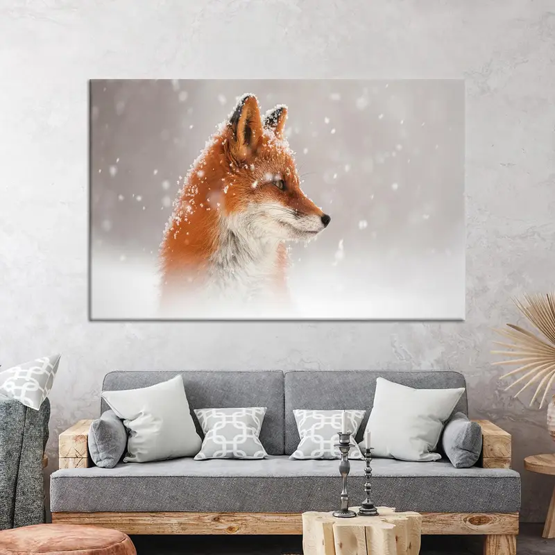 Trendige Winterlandschaftsleinwand: Süßer Fuchs in verschneiter Szene