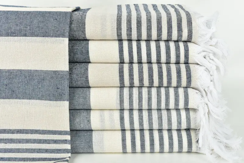 Soft and absorbent Turkish towel, Bachelorette Party Gifts, Large Turkish Towel, Thin towel, Bridal Shower Favor, 68x36 Cotton Striped Towel - 1