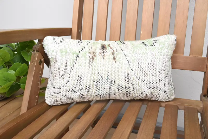 Grünes Southwestern-Wurfkissen, 8x16 handgefertigtes Kissen mit Vintage-Charme