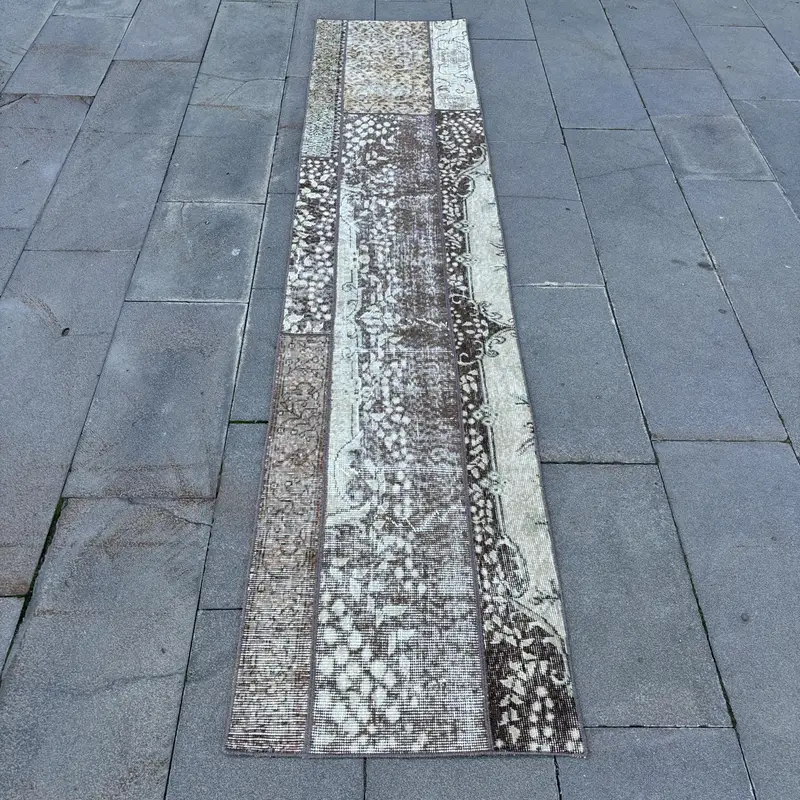 Vintage 1,9x8,9 ft Teppich, türkischer Läuferteppich, braun gepunkteter Wollteppich - 1