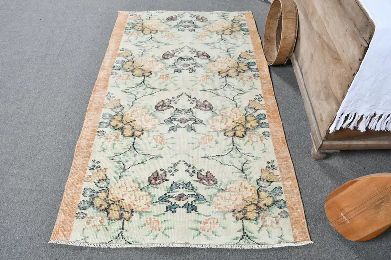 Elegante alfombra floral beige y verde, 3,4x5,8 pies