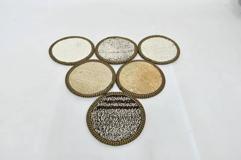 Rutschfester beige und braun gestreifter Untersetzer, langlebiger türkischer Teppichuntersetzer