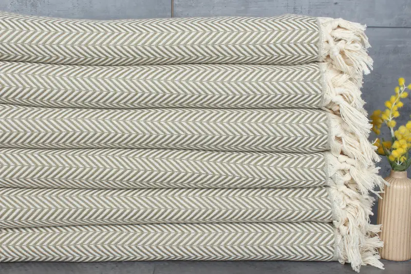 Aesthetic Blanket, Quenn Bedspread, Bachelorette Gifts, Boho Throw Blankets, Custom Wedding Gifts, Decorative Bedspread, 92x76 Cotton Chevron Towel - 1