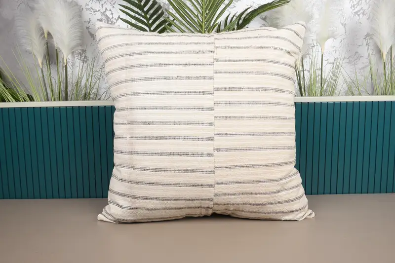 Bej & Kahverengi Patchwork Kırlent, 28x28 Nakışlı Yastık