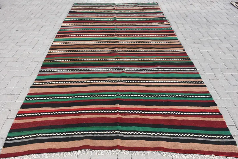 6x11,3 ft türkischer Teppich, großer Vintage Teppich, roter Wollteppich mit Tiermuster - 1