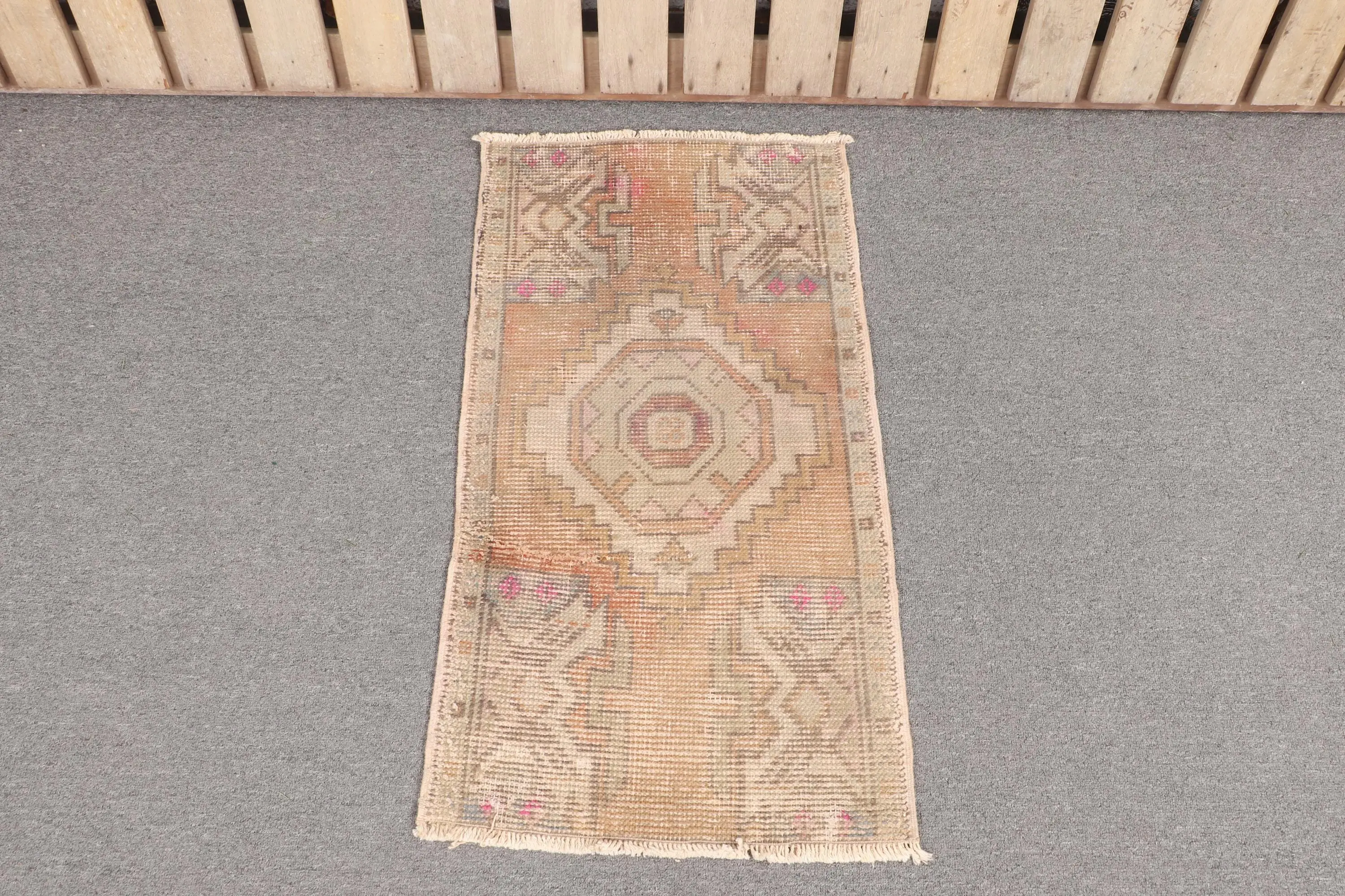 1.6x3 ft Vintage Small Rug, Turkish Brown Ombré Rug - 1