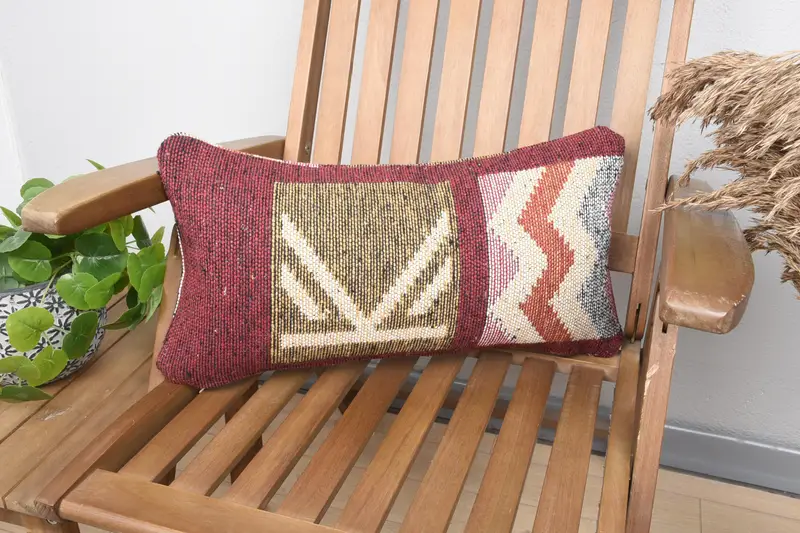 Rot-grünes geometrisches Kissen, handgemachtes Vintage-Dekorkissen