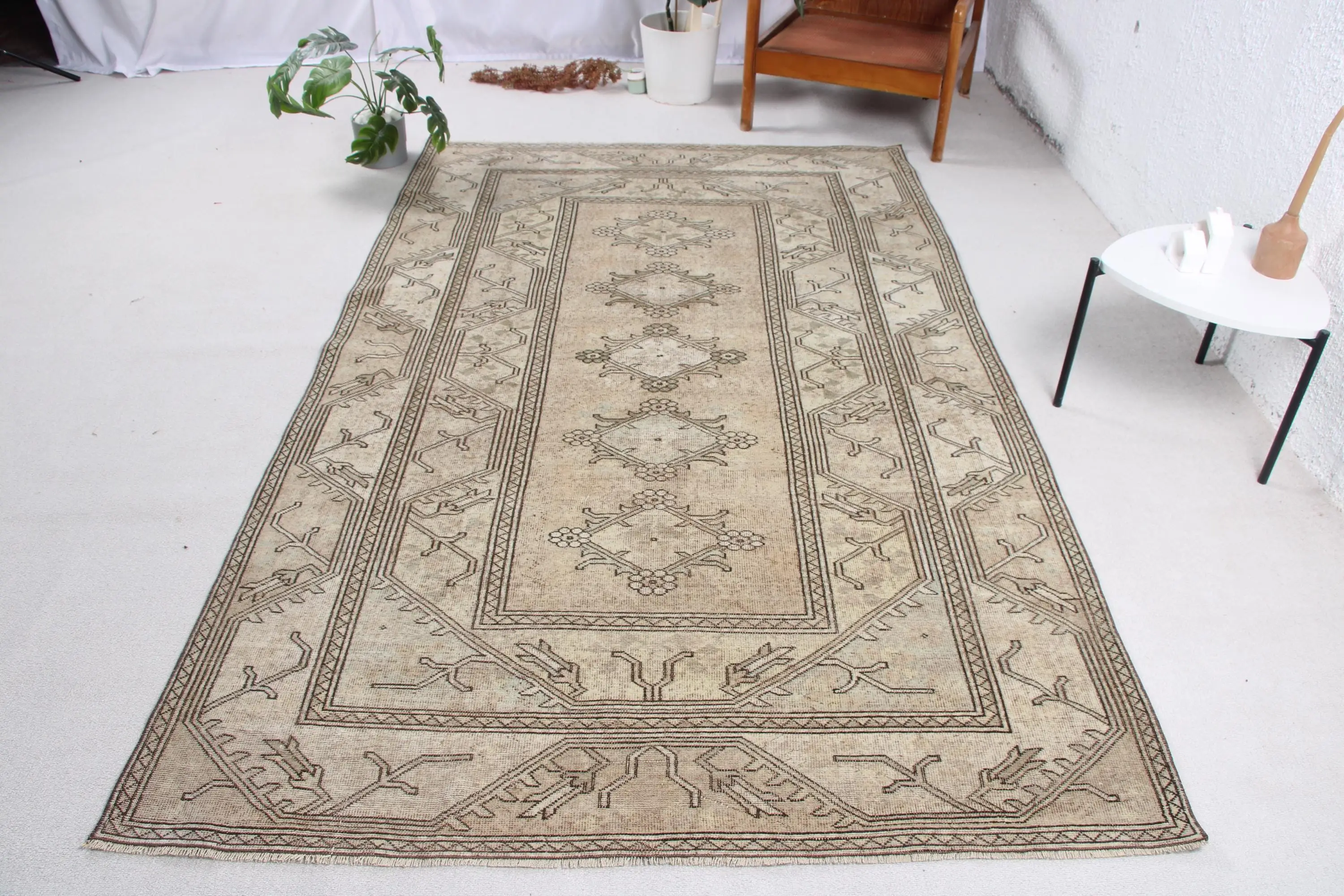 5.1x8.4 ft Vintage Halı, Türk Büyük Halı, Kahverengi Gri Bordürlü Halı - 1
