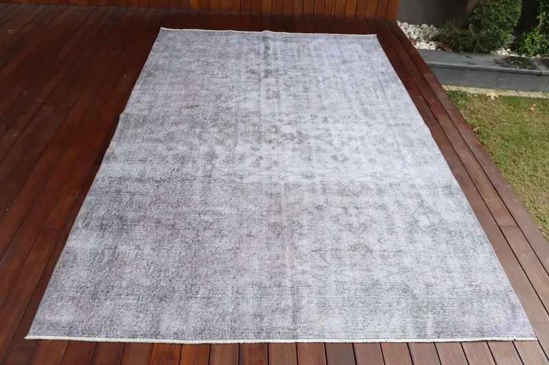Türk 5.6x9 ft Halı, Büyük Vintage Halı, Gri Beyaz Hayvan Baskı Halı - 1