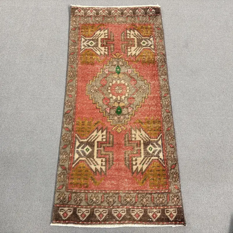 レッド モロッコ ラグ、0.1x3.6 フィート グレー アクセント