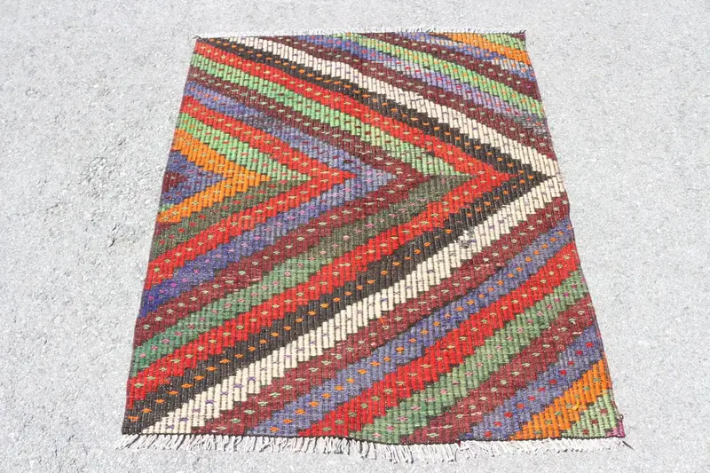 Vintage Kilim Rug 3.37x4.1 ft, Red Green Floral Wool Turkish Rug - 1