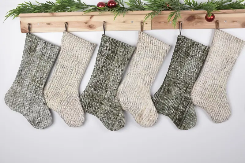 Bej ve Kahverengi Noel Süsleri Çorabı, 17 İnç Geniş Çorap