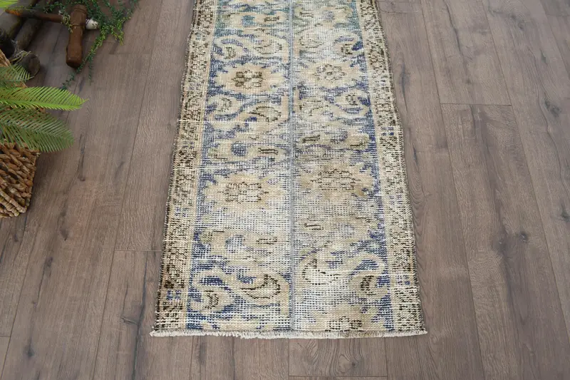 Türkischer Vintage Teppich, 1,8x4,4 ft kleiner Teppich, blauer Oushak Blumenteppich - 1