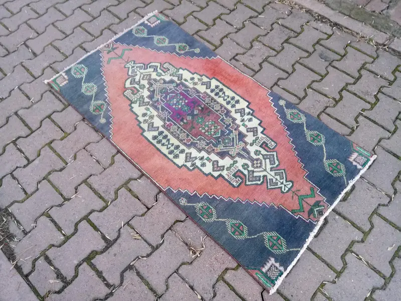 Vintage 2.5x4.8 ft Rug, Turkish Small Rug, Red Ombré Rug - 1