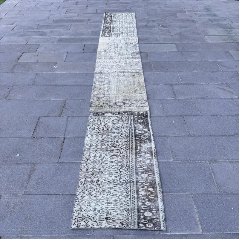 Alfombra turca vintage 2,2x14,9 pies (67x454 cm), alfombra de lana gris Oushak - 1